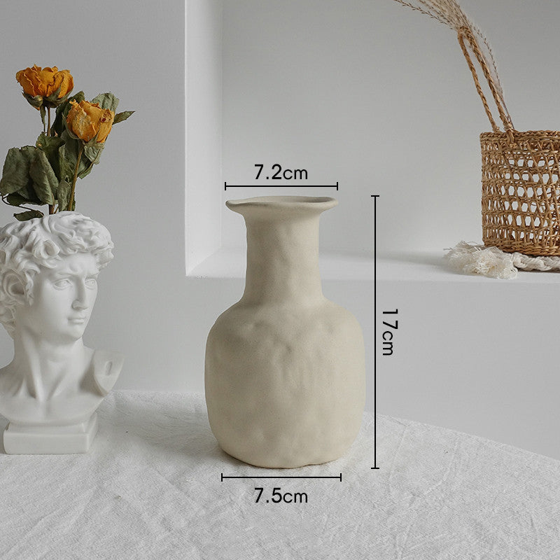 Ceramic vase centerpiece for dining table