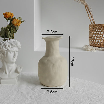 Ceramic vase centerpiece for dining table