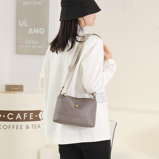 Casual Messenger Bag Oxford Cloth Simple And Compact Shoulder Large Capacity