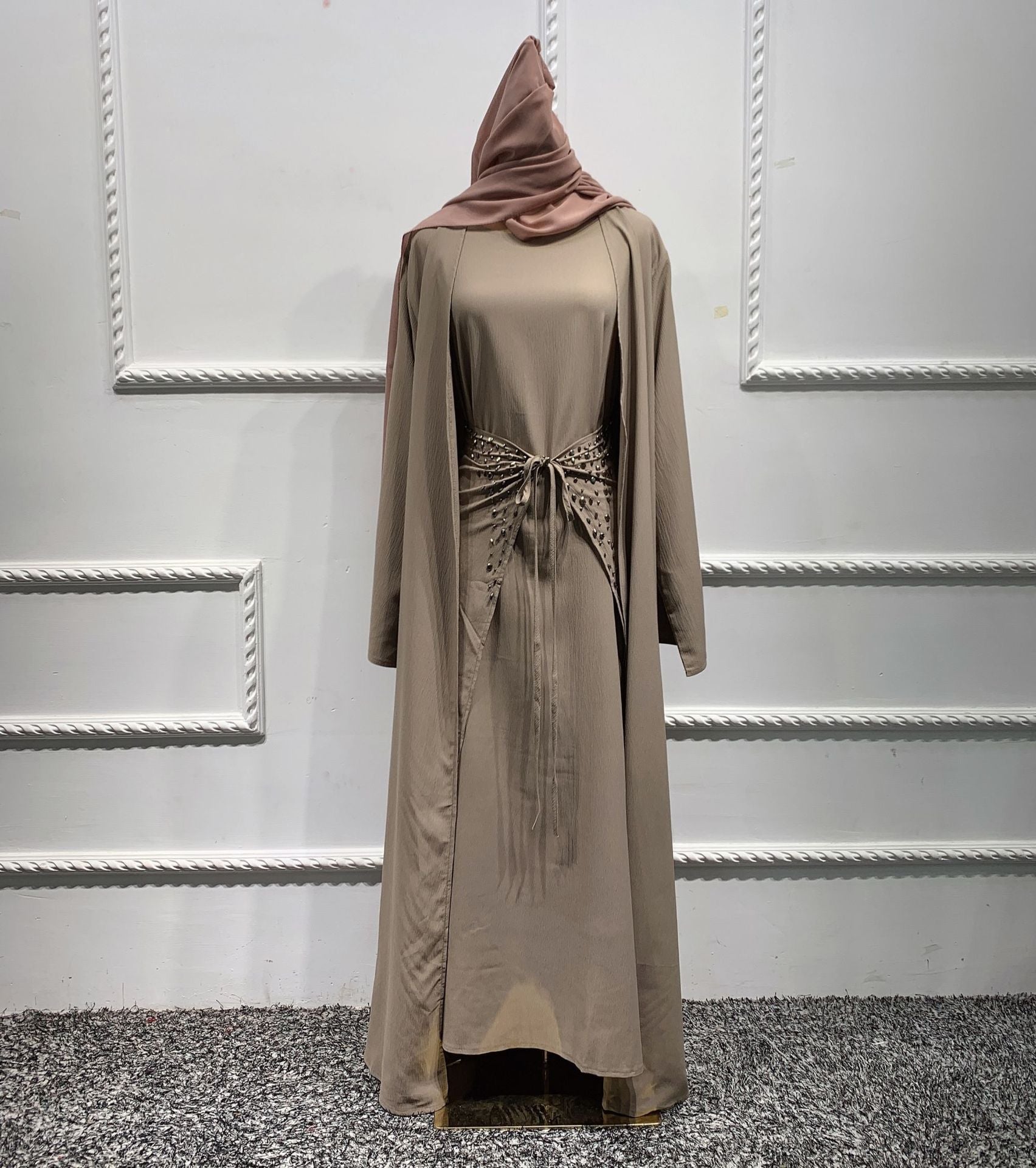 Middle East Dubai Solid Color Three-piece Suit