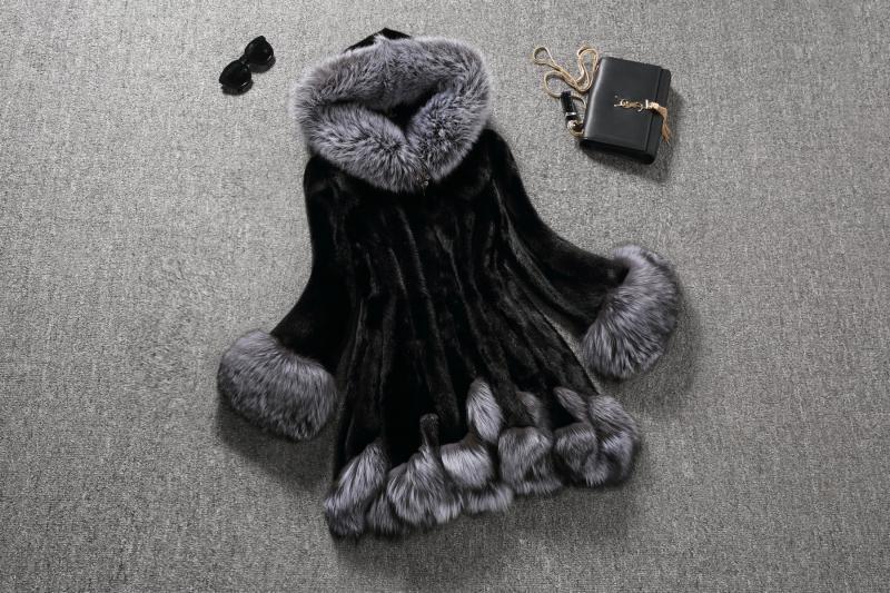 Faux Fur Women's White Rabbit Fur Mink Fur Winter Hooded Coat