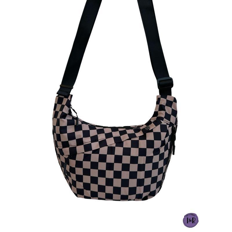 Adjustable Shoulder Strap And Modern Design